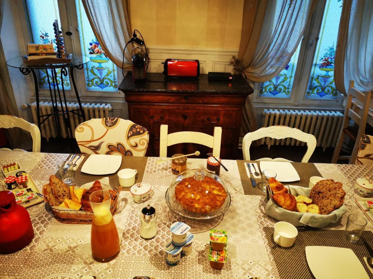 Hotel La Chasse Royale Plailly Zewnętrze zdjęcie